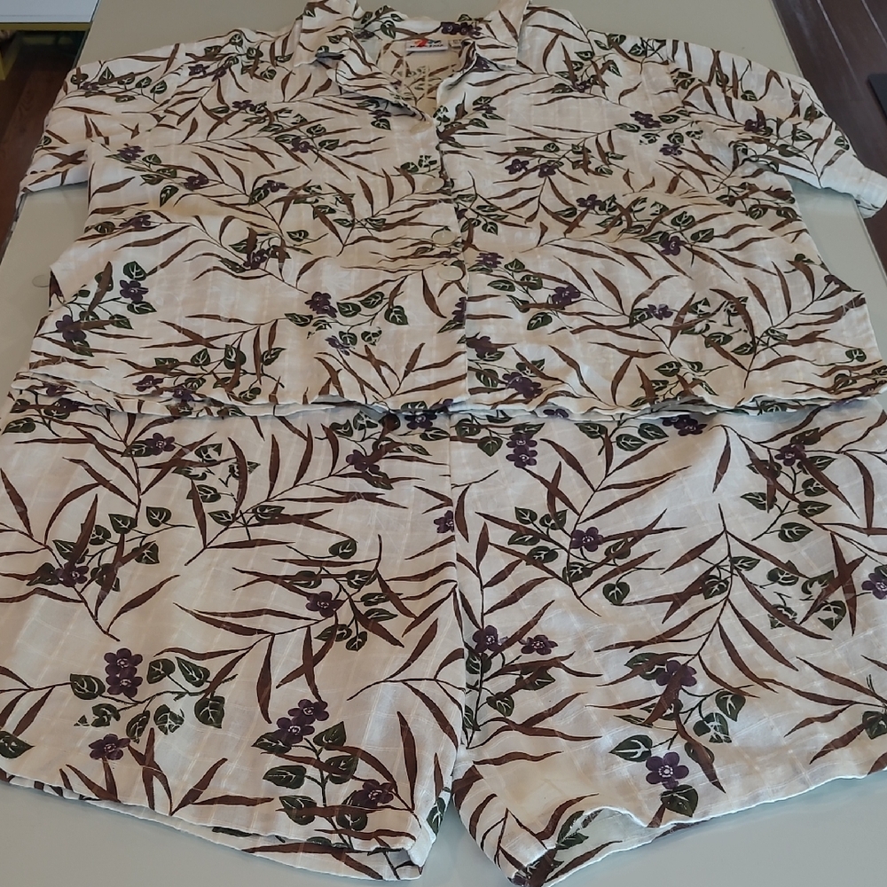 VTG KACTUS PLUS Cream with Tropical Pattern Vacation Ready Short and Top Set